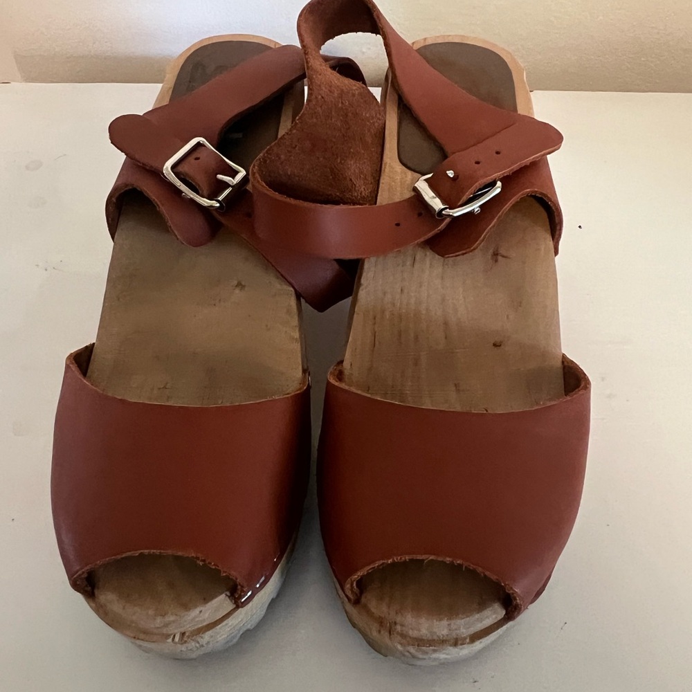Brown Leather Women's Sandals